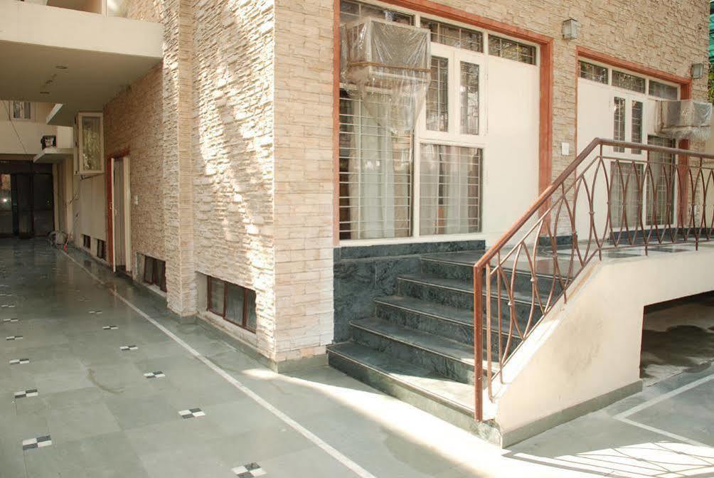 East End Retreat Bed and Breakfast New Delhi Exteriör bild